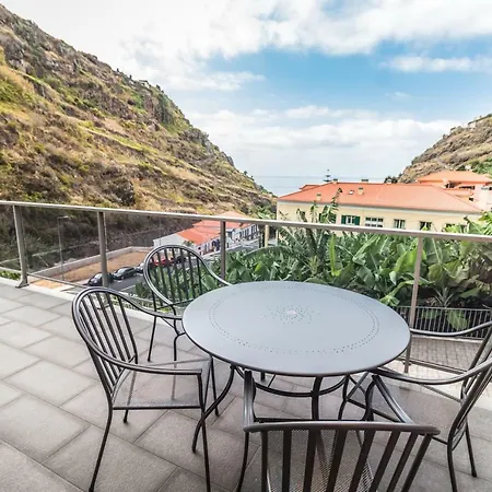 Hébergement de vacances Pink House - Tabua