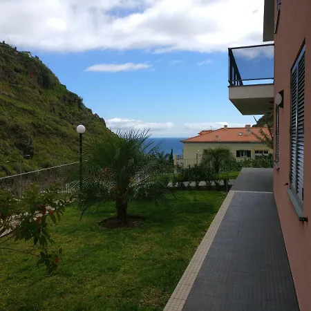 Pink House - Tabua *