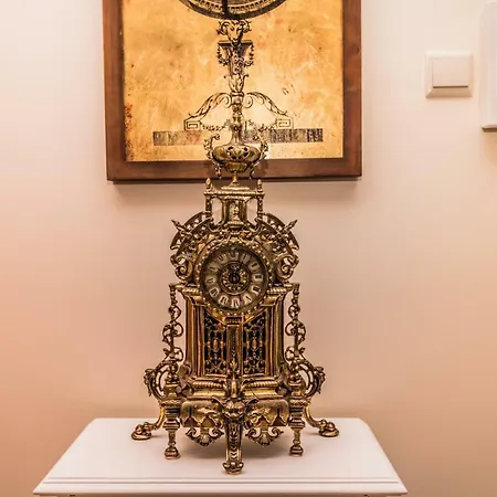 Pink House - Tabua *