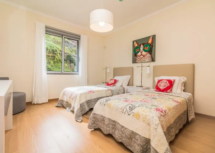 Pink House - Tabua Semesterbostad