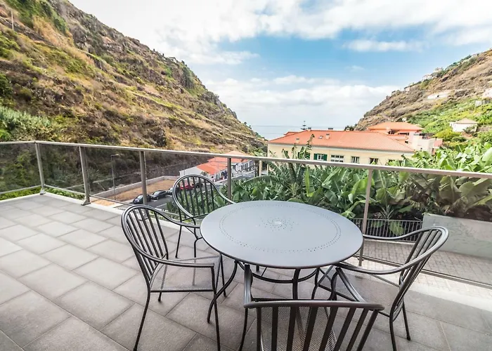 Prázdninový dům Pink House - Tabua