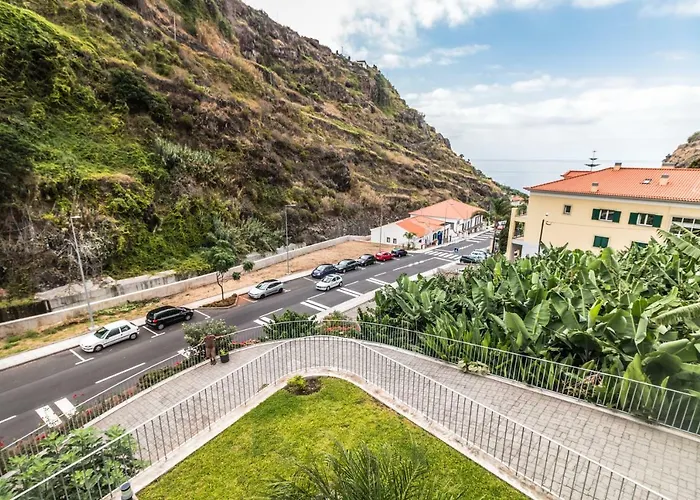 Pink House - Tabua Semesterbostad *