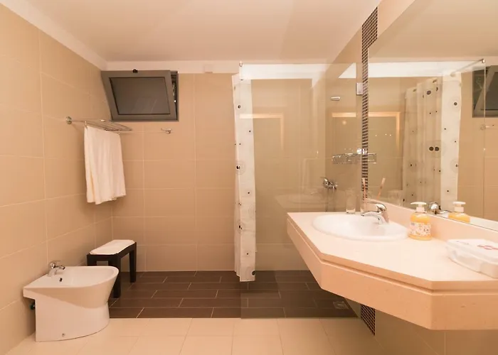 Pink House - Tabua Semesterbostad